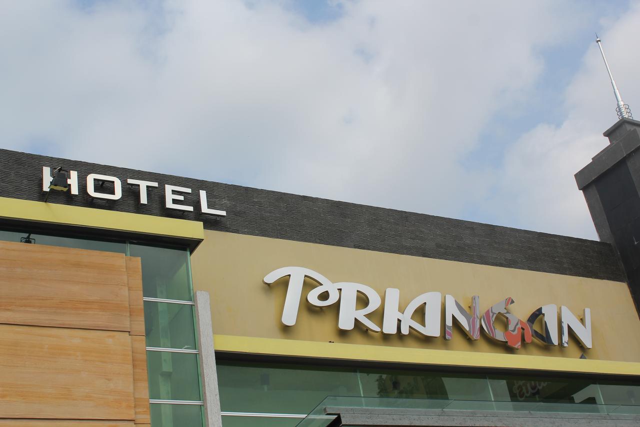 Hotel Priangan Чиребон Экстерьер фото